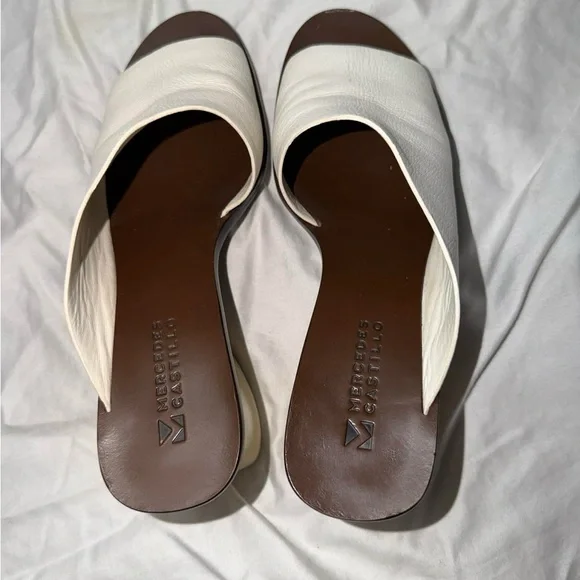 Mercedes Castillo Leather Mule Heels Size 8 - Picture 5 of 7